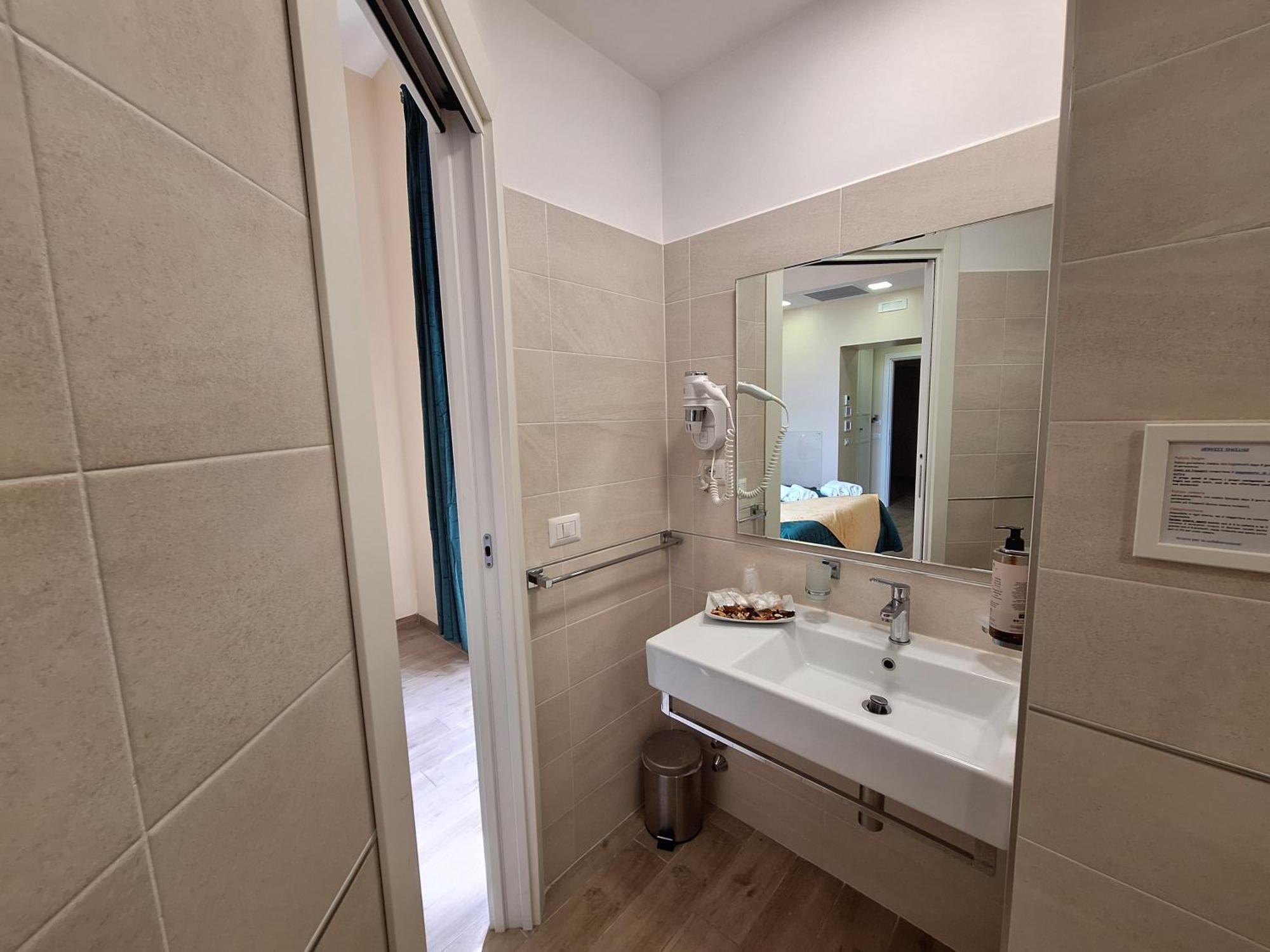 רומא Residenze Serventi Longhi מראה חיצוני תמונה