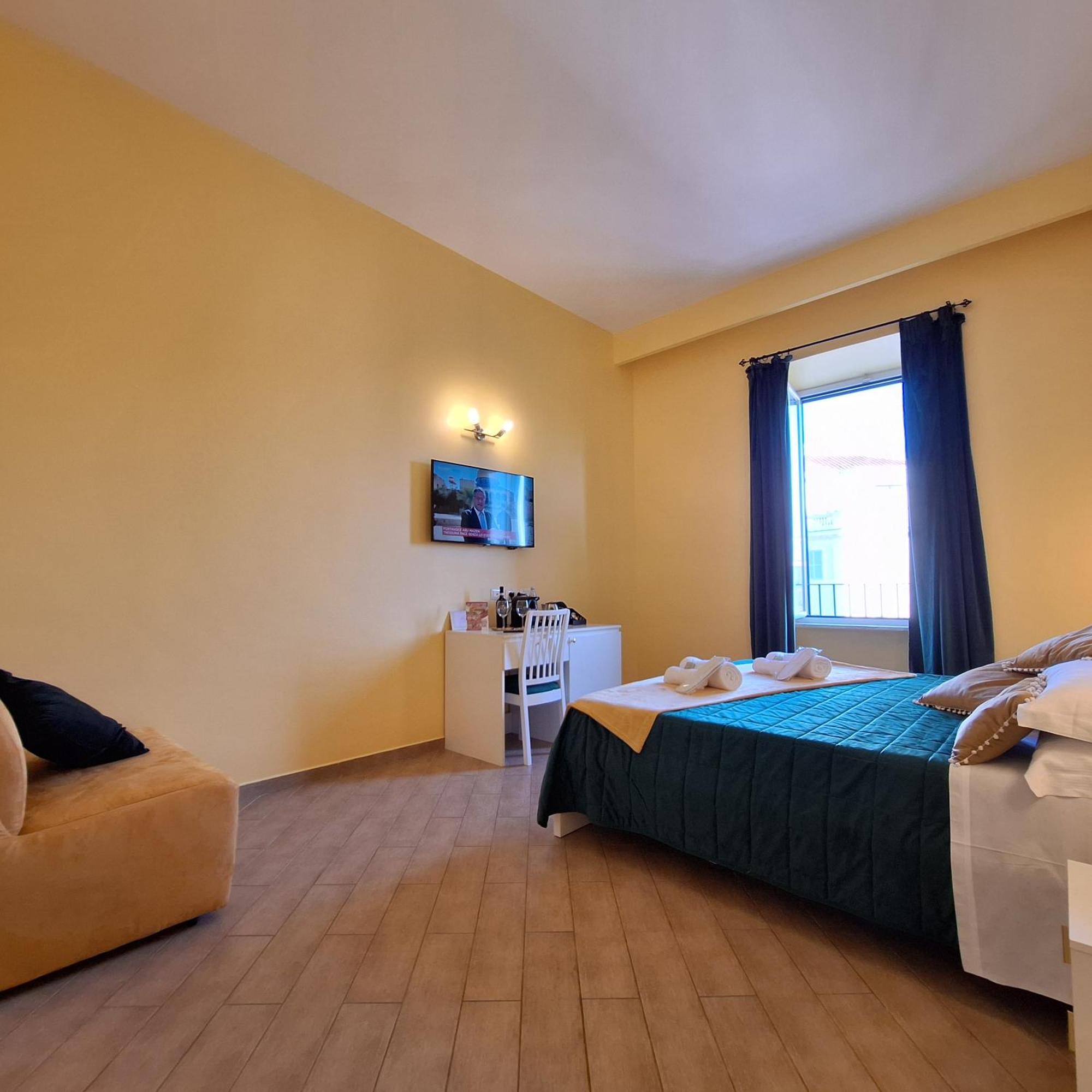 רומא Residenze Serventi Longhi מראה חיצוני תמונה
